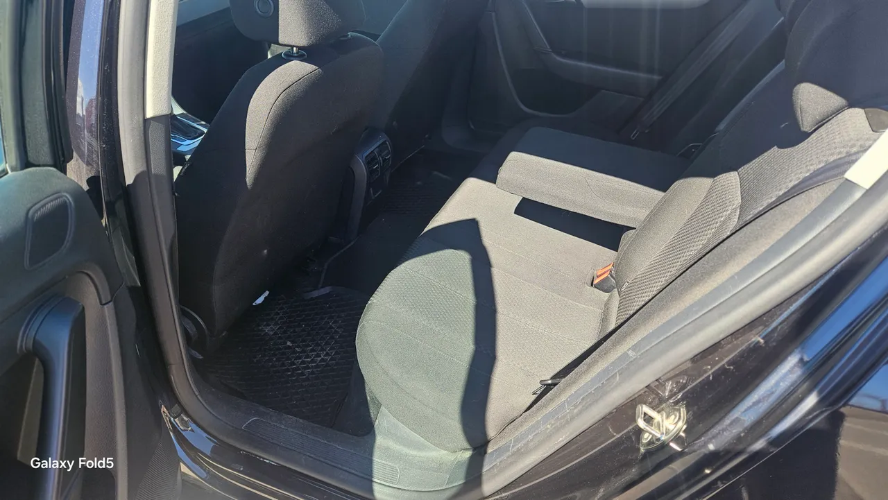 Volkswagen Passat - фото 13