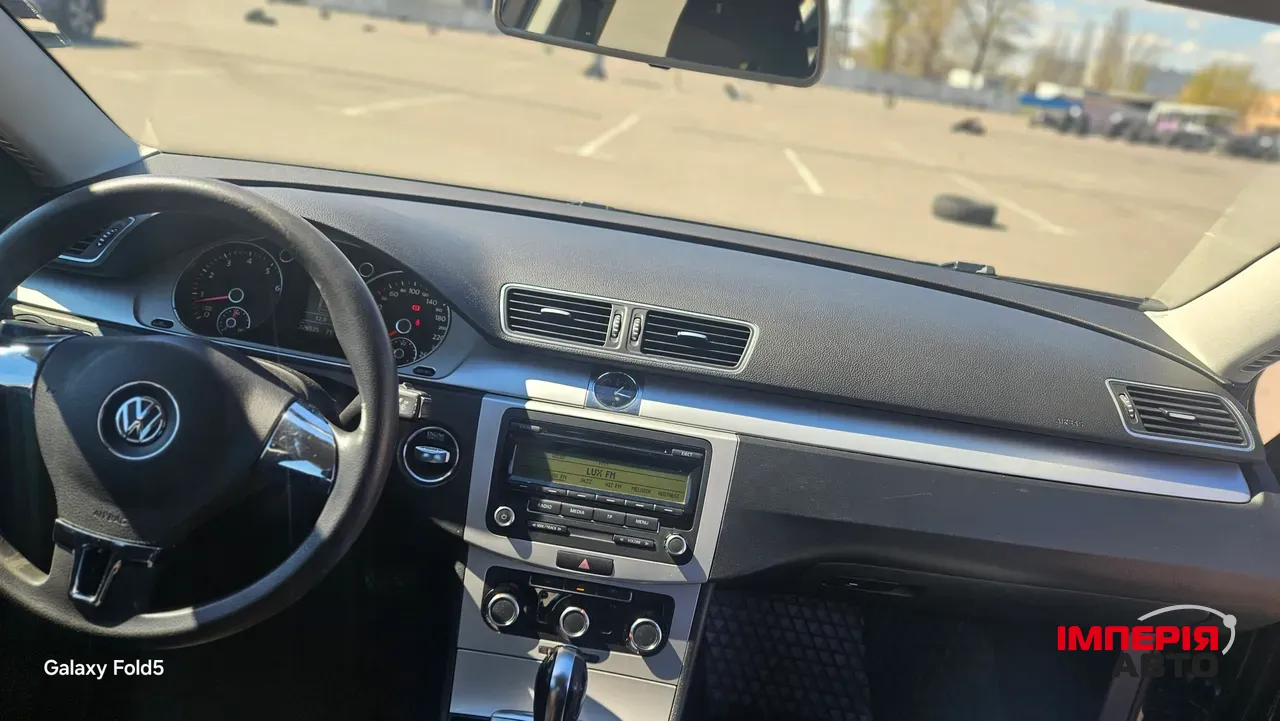Volkswagen Passat - фото 7