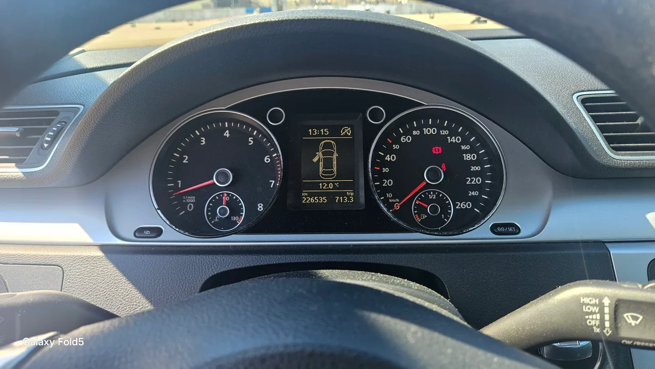 Volkswagen Passat - фото 9