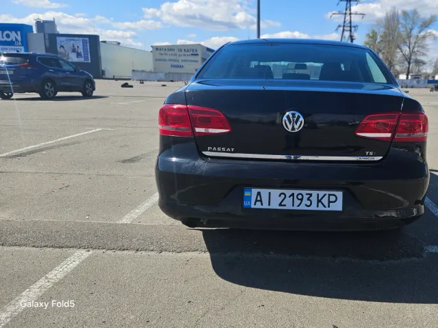 Volkswagen Passat - фото 5