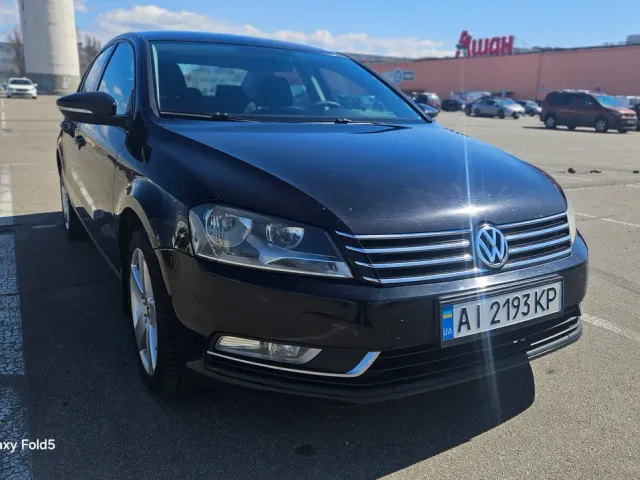 Volkswagen Passat - фото 2