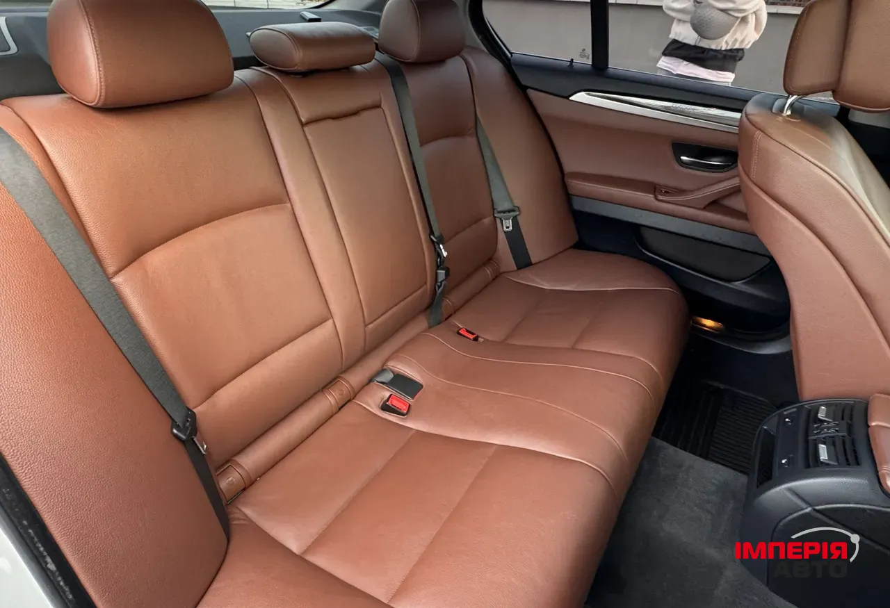 BMW 5 серії - фото 12