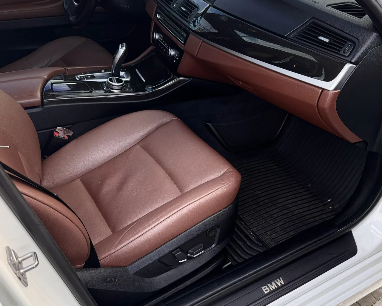 BMW 5 серії - фото 11