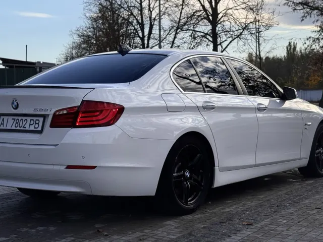 BMW 5 серії - фото 1