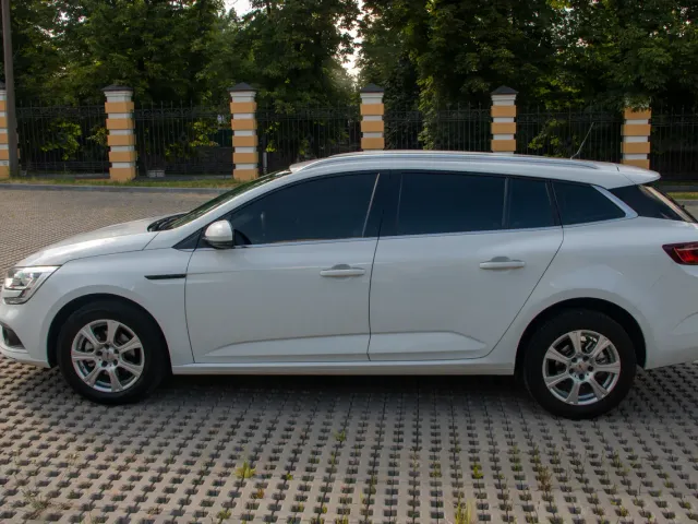 Renault Megane - фото 2