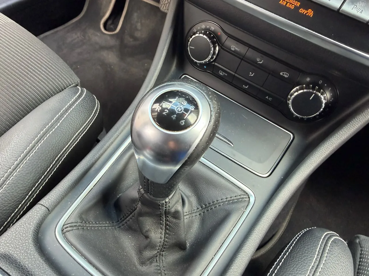 Mercedes-Benz CLA - фото 27