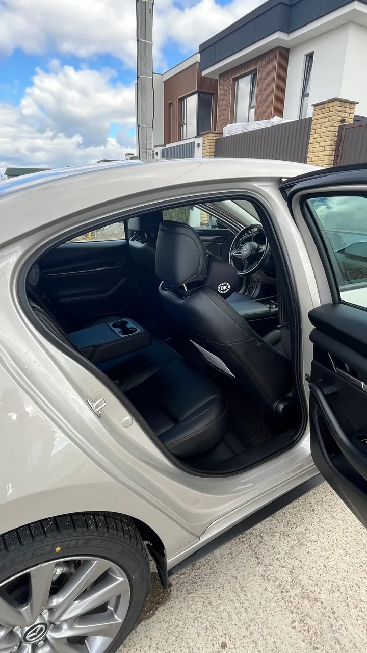 Mazda 3 - фото 16