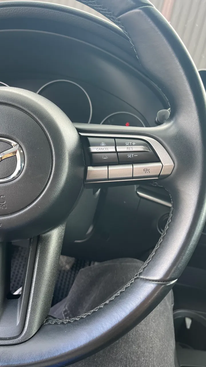 Mazda 3 - фото 11