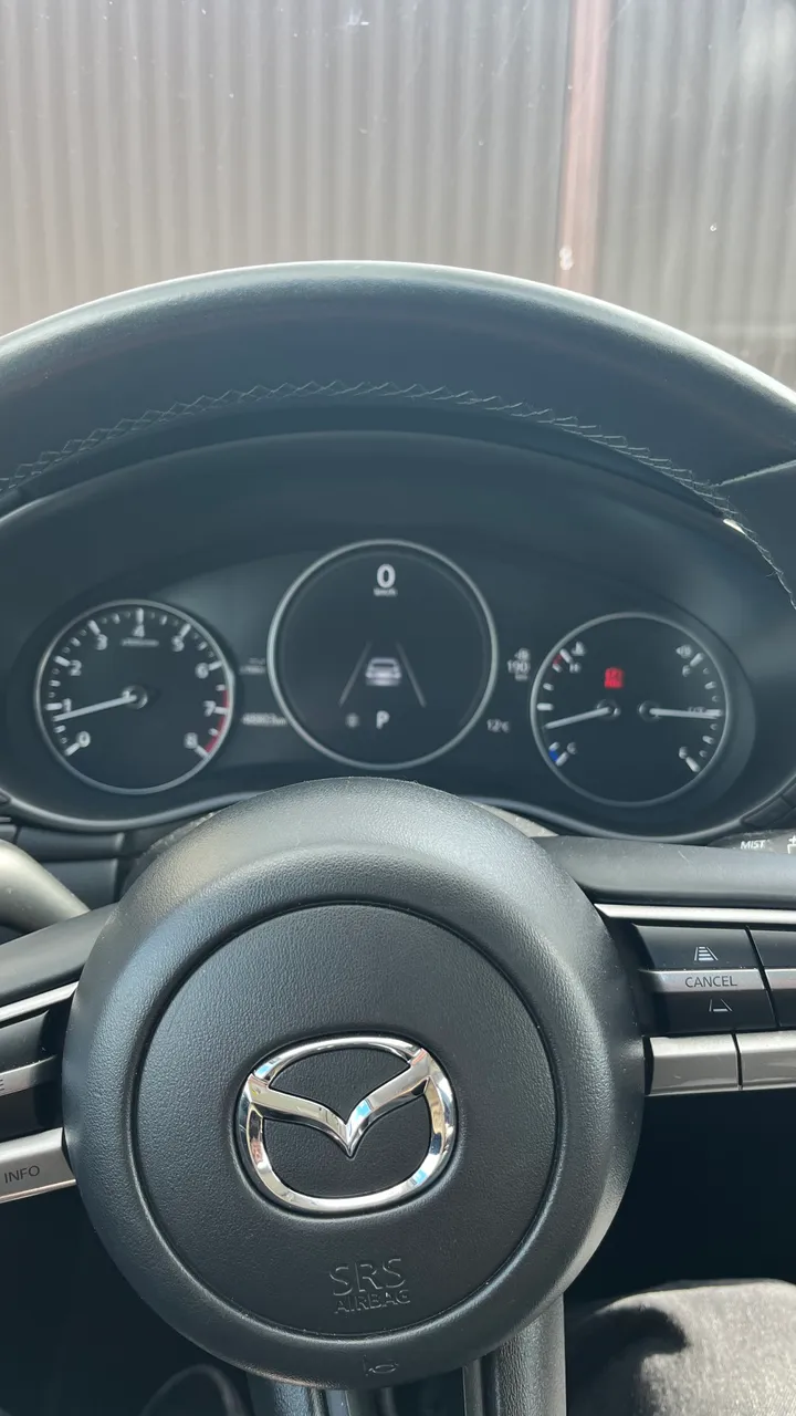 Mazda 3 - фото 8