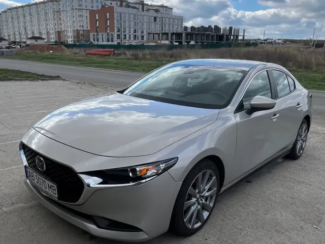 Mazda 3 - фото 1