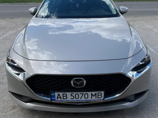 Mazda 3 - фото 2
