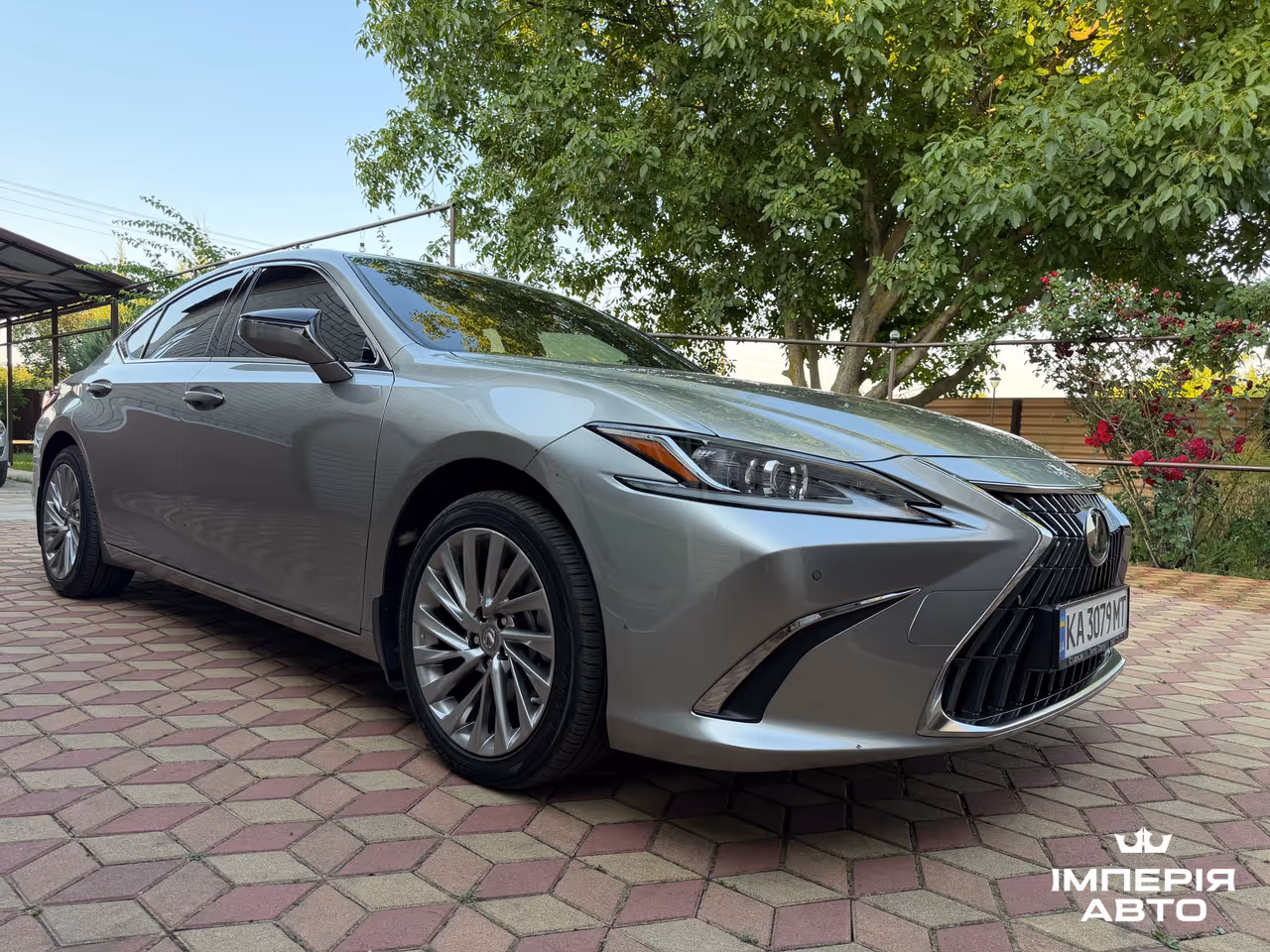 Lexus ES - фото 10