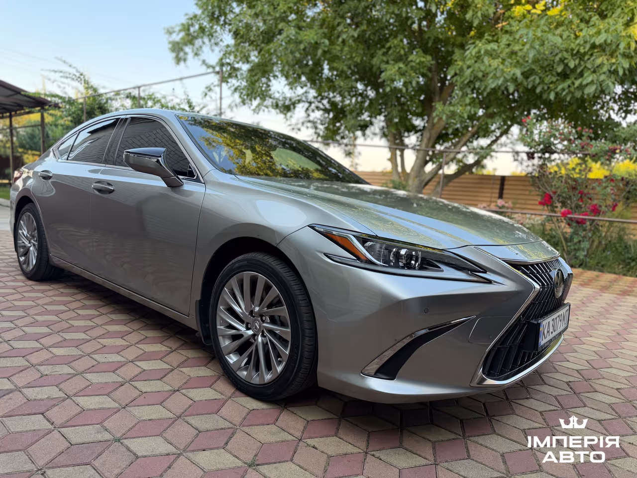 Lexus ES - фото 14