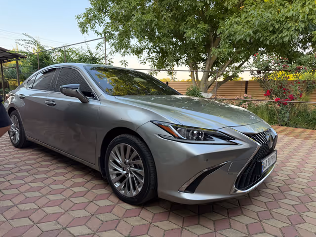 Lexus ES - зображення 1