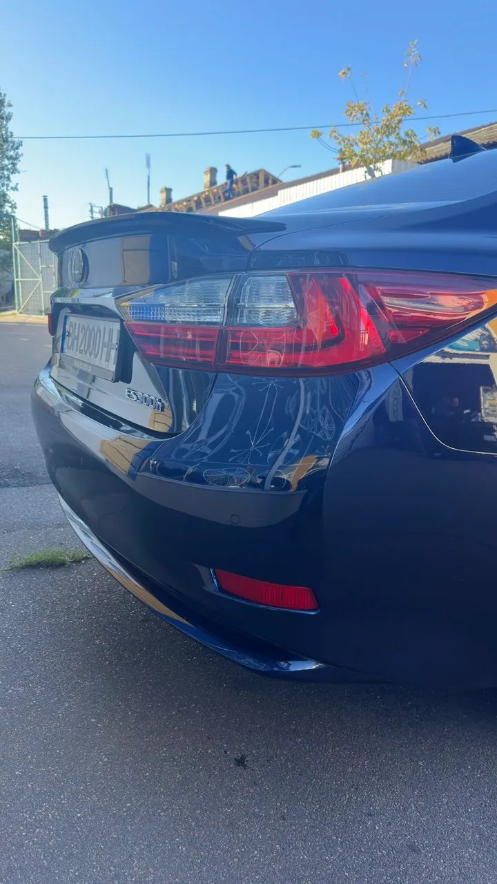 Lexus ES - фото 6