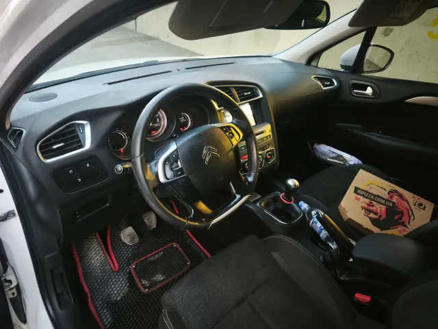 Citroen C4 - фото 3