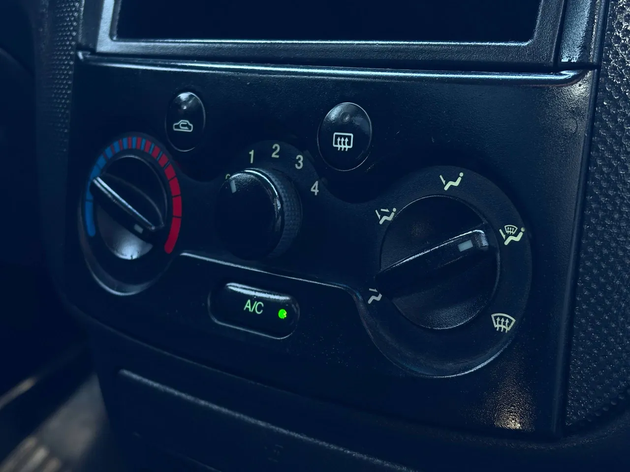 Chevrolet Aveo - фото 9