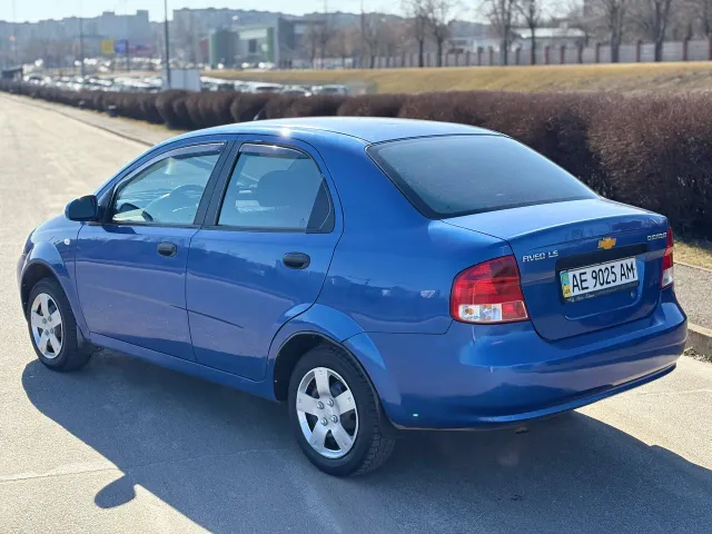 Chevrolet Aveo - фото 3