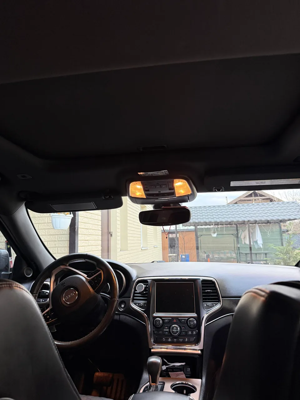 Jeep Grand Cherokee - фото 9