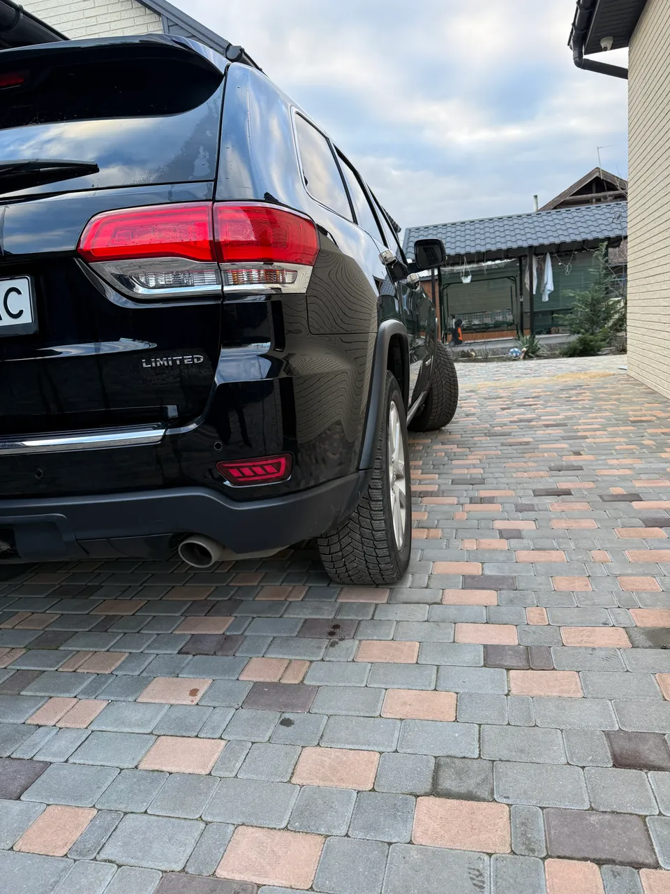 Jeep Grand Cherokee - фото 18