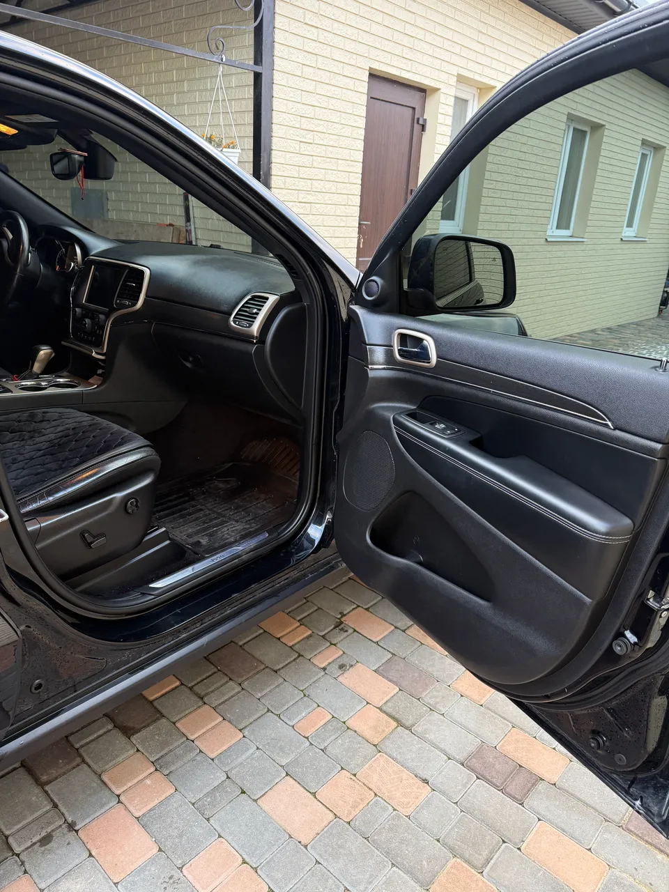 Jeep Grand Cherokee - фото 10