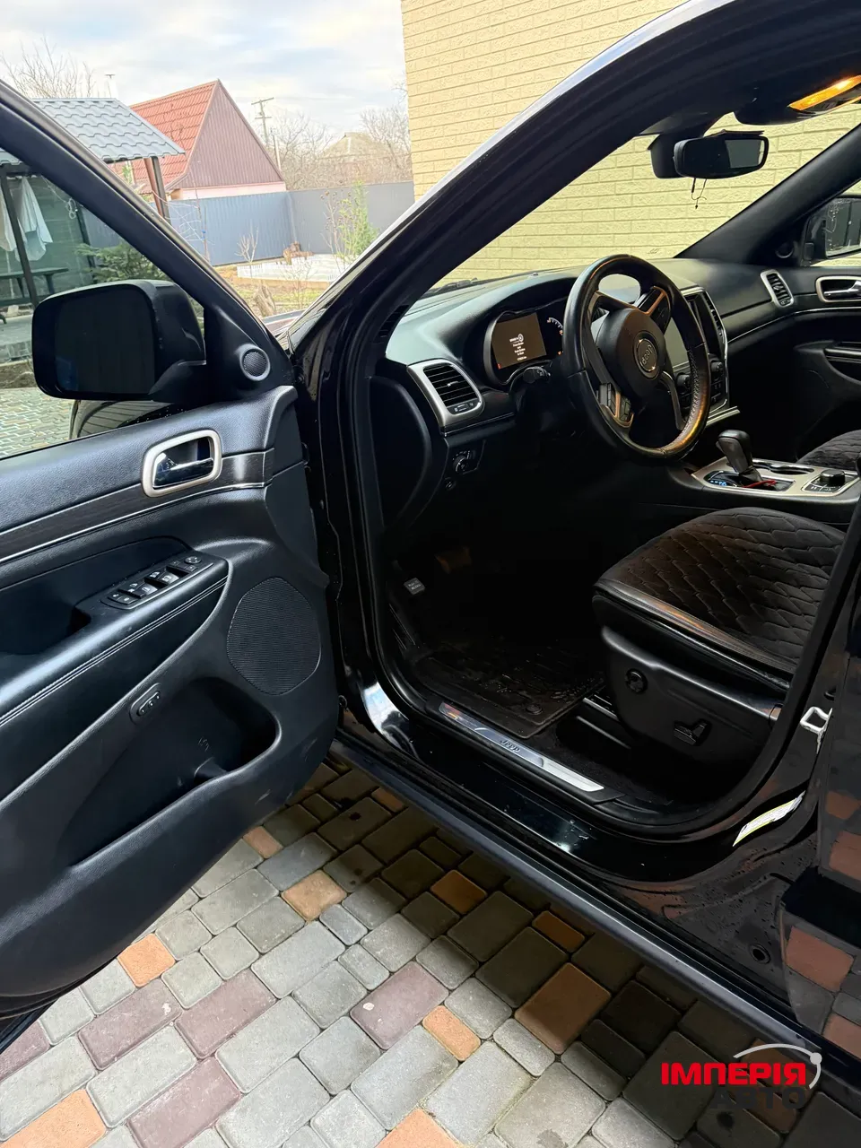 Jeep Grand Cherokee - фото 3