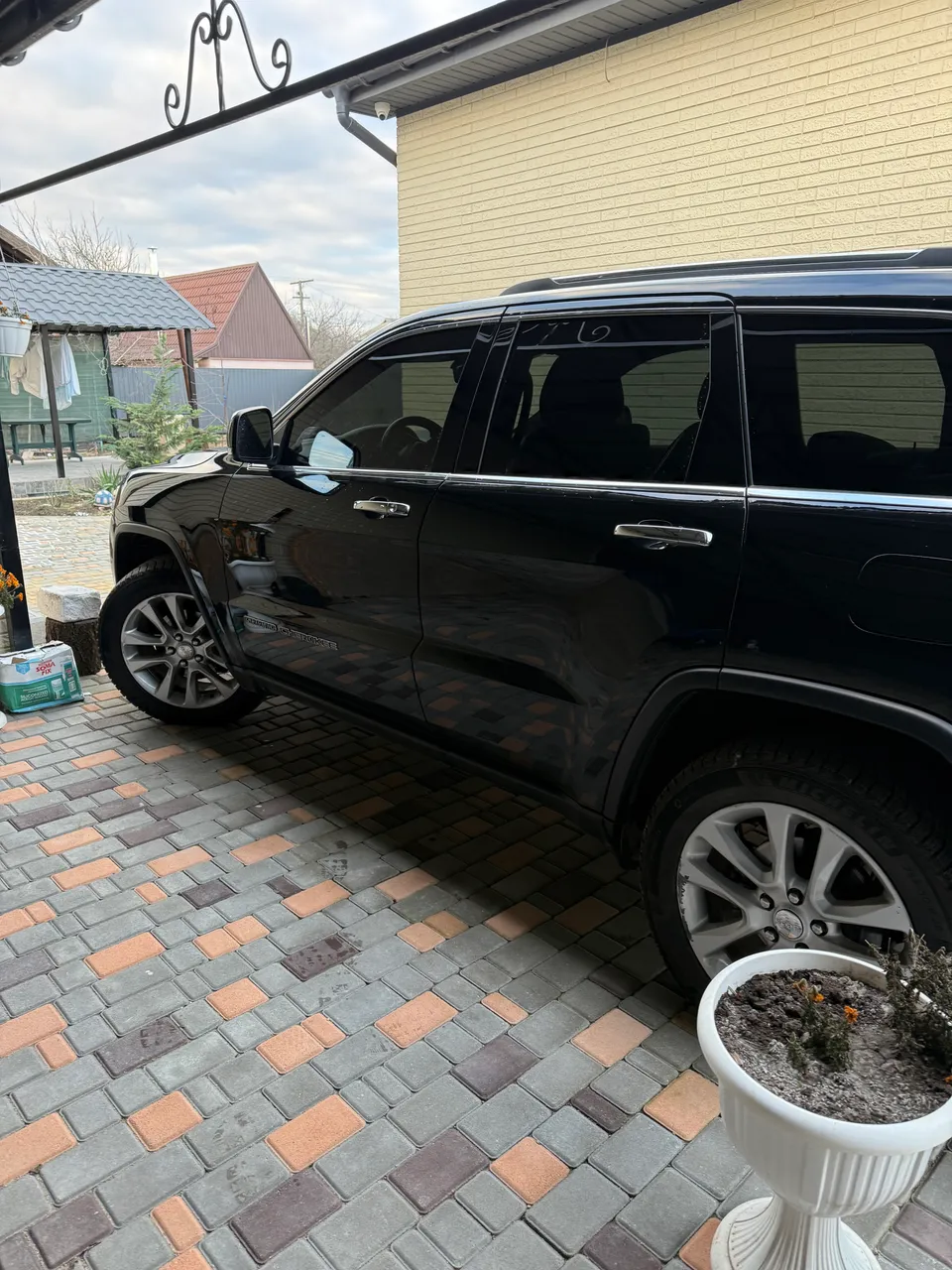 Jeep Grand Cherokee - фото 14