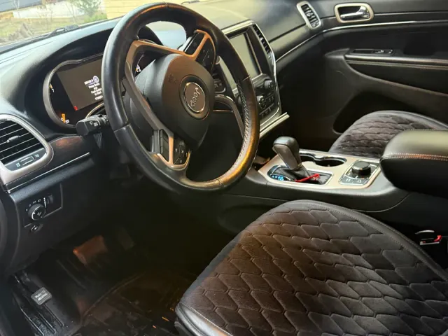 Jeep Grand Cherokee - фото 4