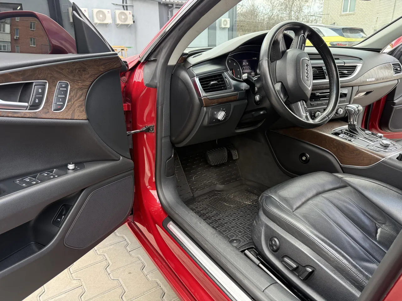 Audi A7 - фото 12