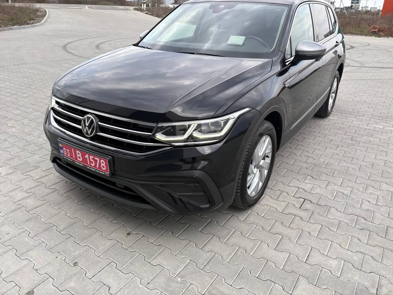 Volkswagen Tiguan - фото 8