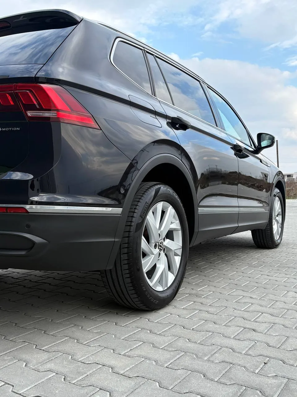 Volkswagen Tiguan - фото 31