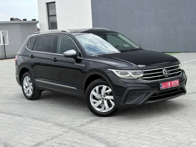 Volkswagen Tiguan - фото 5