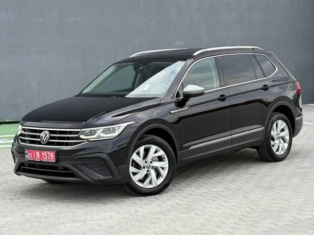 Volkswagen Tiguan - фото 1