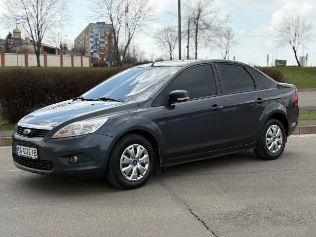 Ford Focus - фото 5