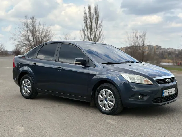 Ford Focus - фото 3