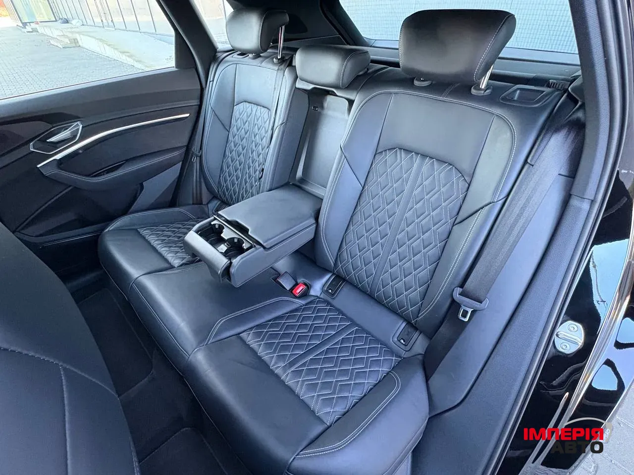 Audi e-tron S - фото 56