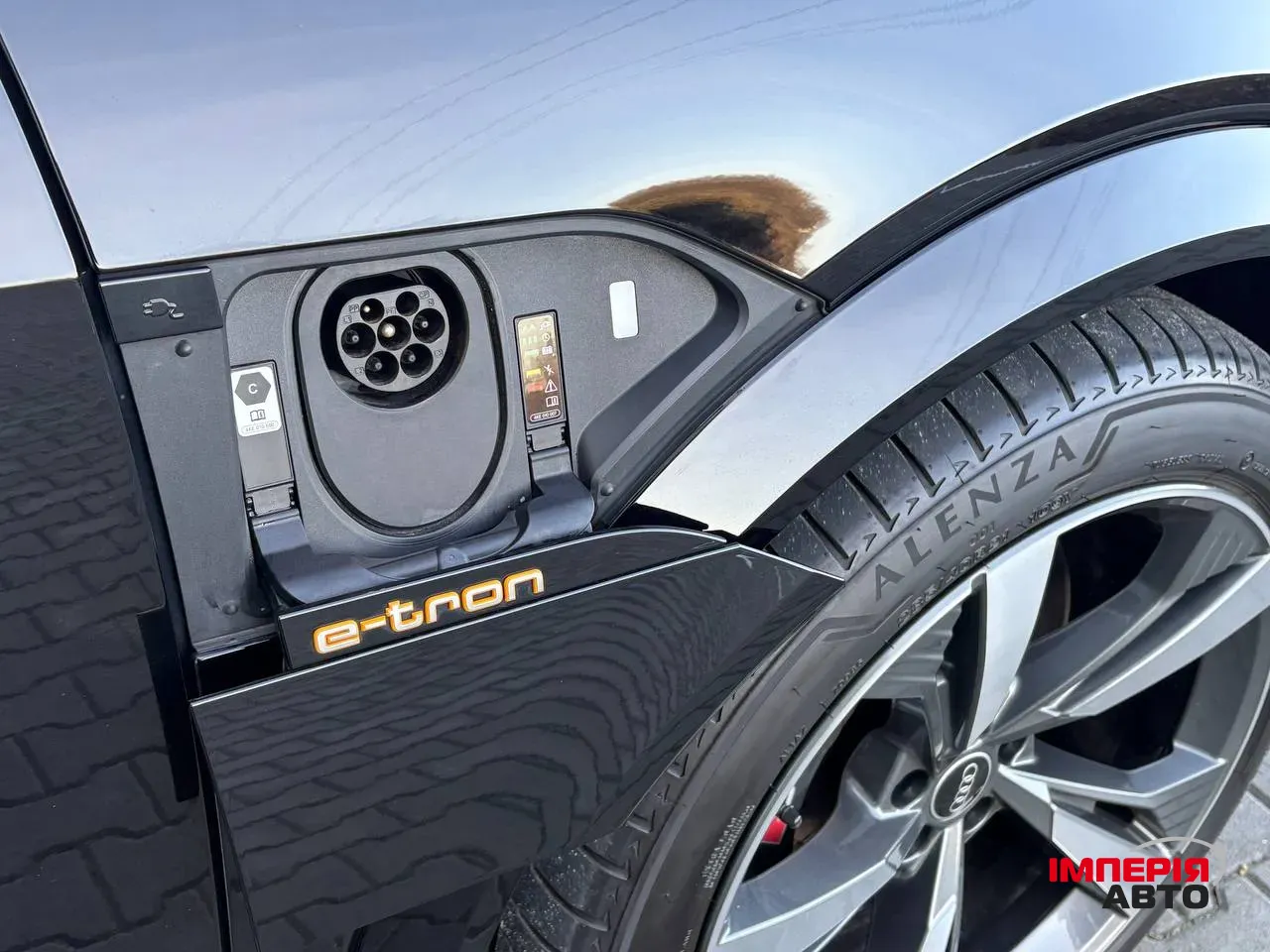 Audi e-tron S - фото 46