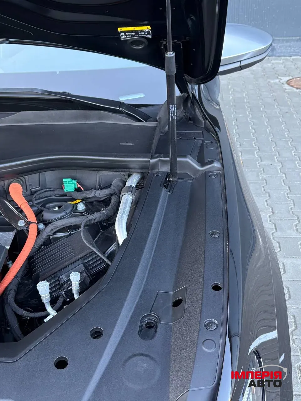 Audi e-tron S - фото 31