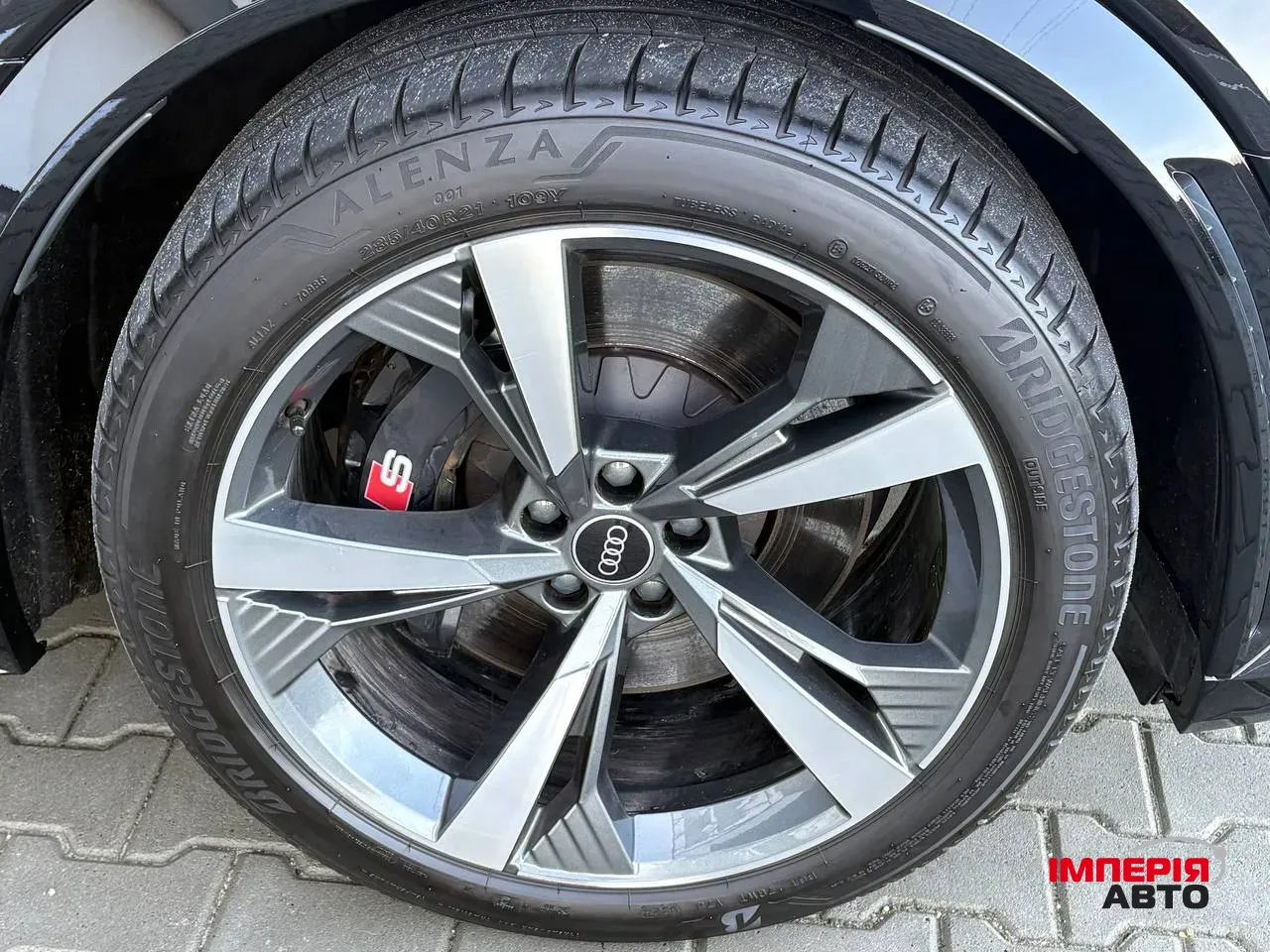 Audi e-tron S - фото 30