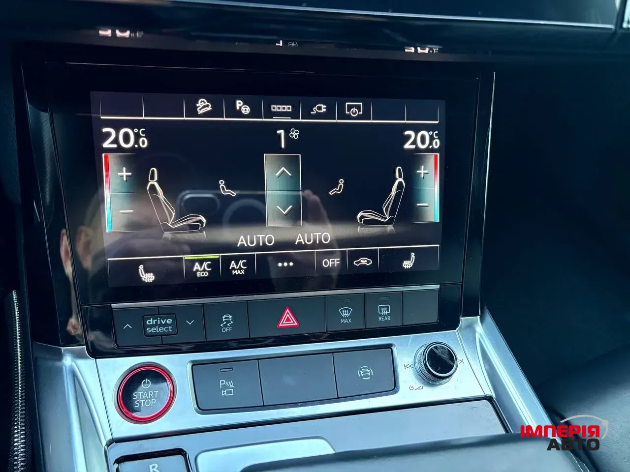 Audi e-tron S - фото 24