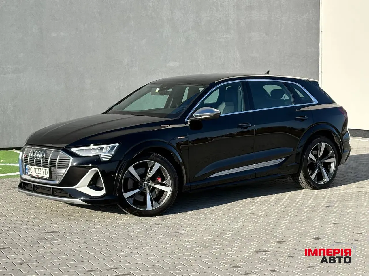 Audi e-tron S - фото 3