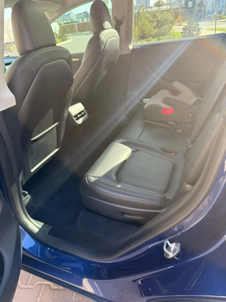 Tesla Model Y - фото 19