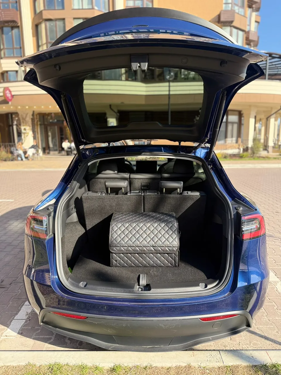 Tesla Model Y - фото 13