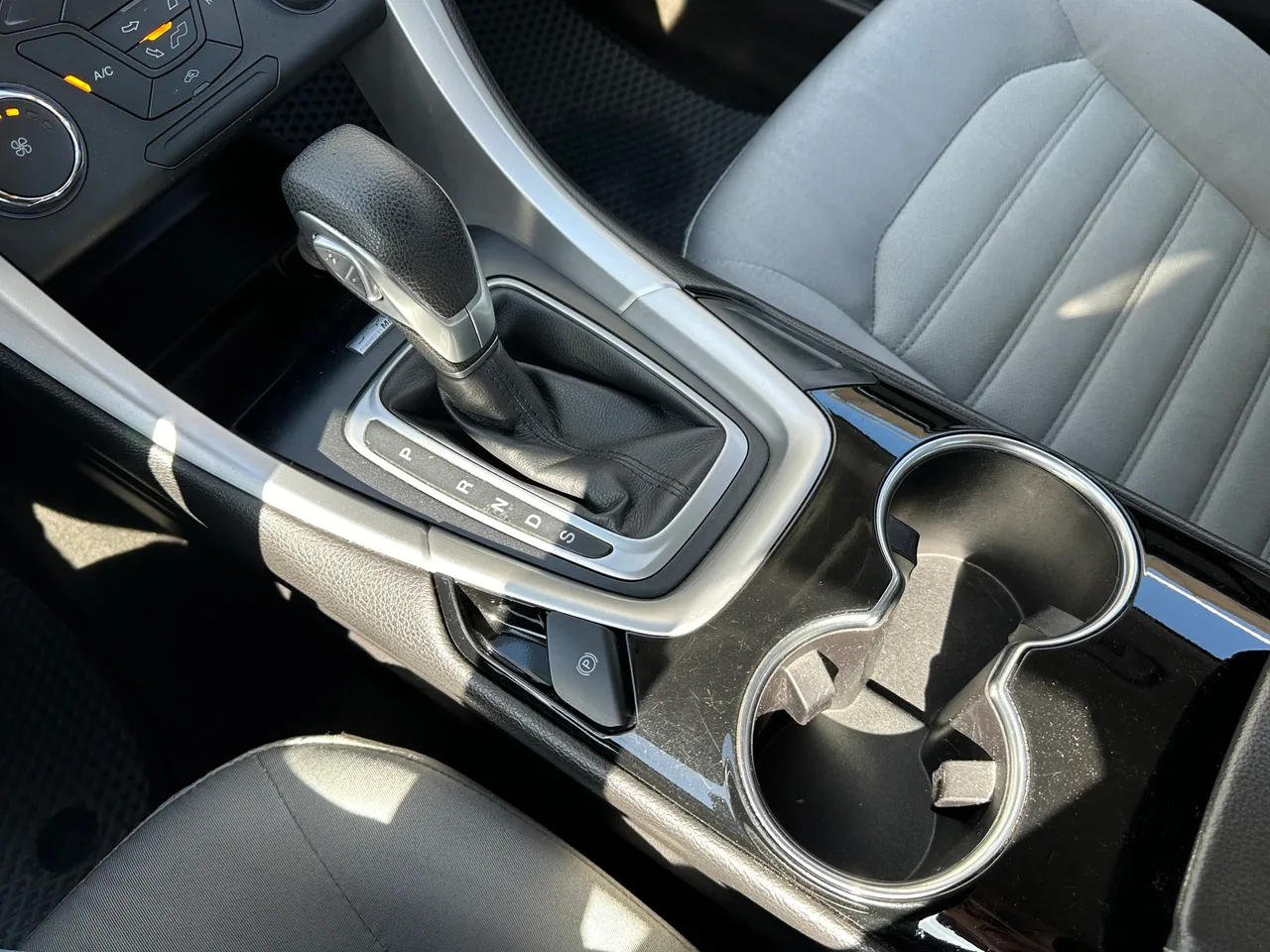 Ford Fusion USA - фото 29