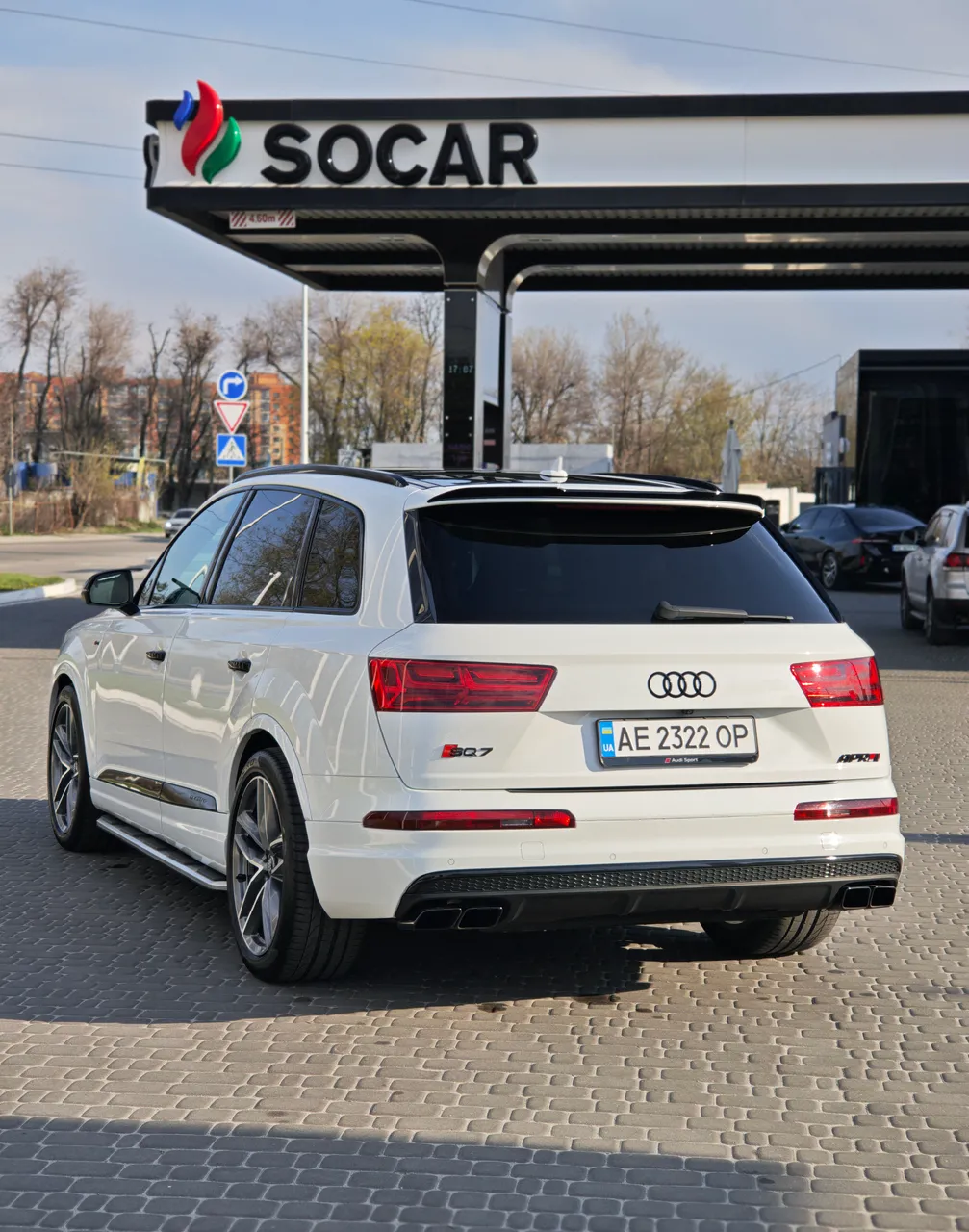 Audi Q7 - фото 7