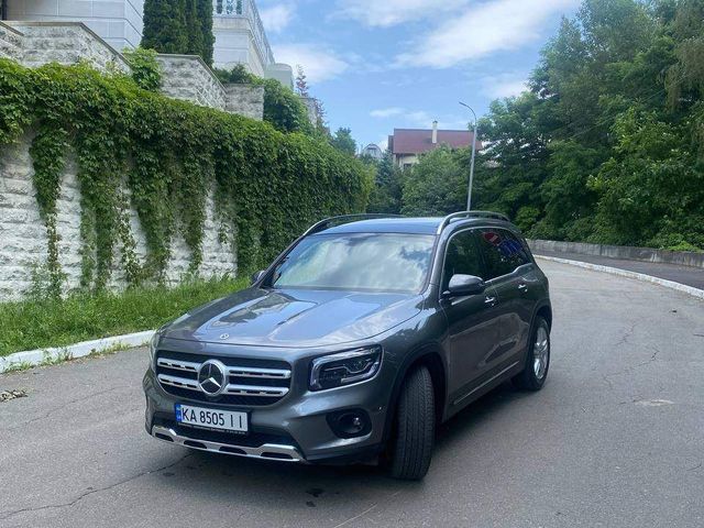 Mercedes-Benz GLB - фото 1