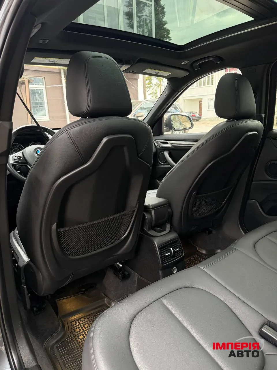 BMW X1 - фото 7