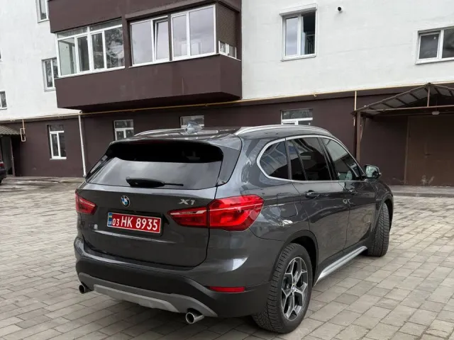 BMW X1 - фото 5