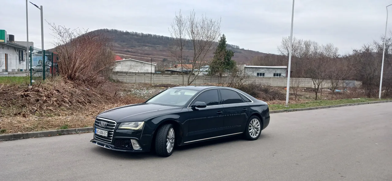 Audi A8 - фото 7