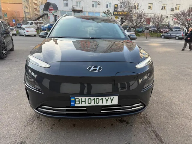 Hyundai Kona - фото 1